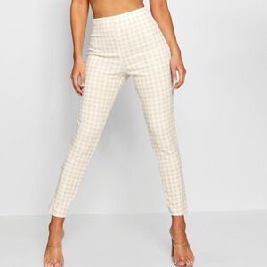 Boohoo Skinny Leg Checkered Pant Size 4 NWT!